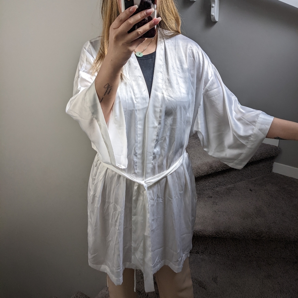 Victoria secret bride robe - Picture 5 of 6